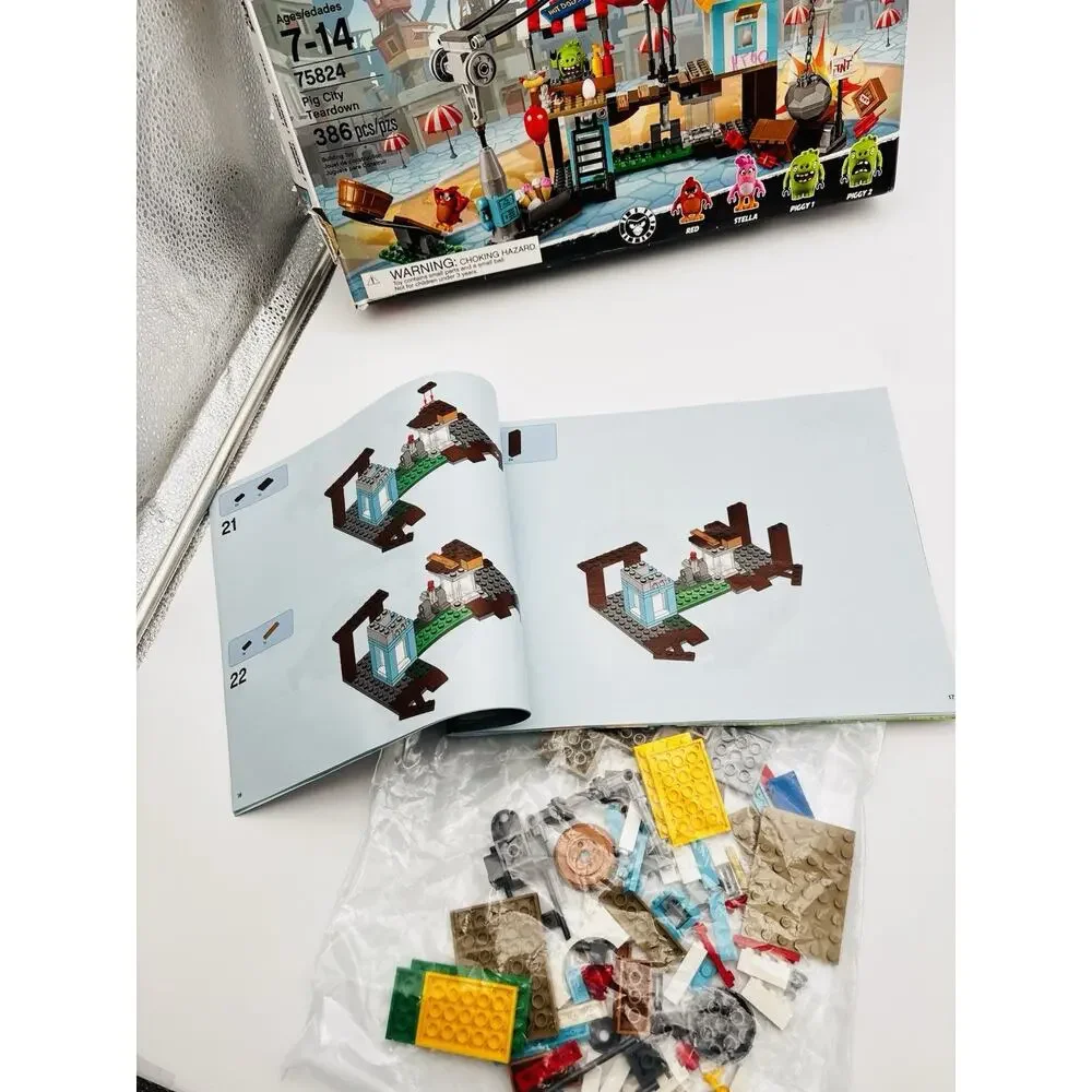Lego Angry Bird 75824 Pig City Incomplete